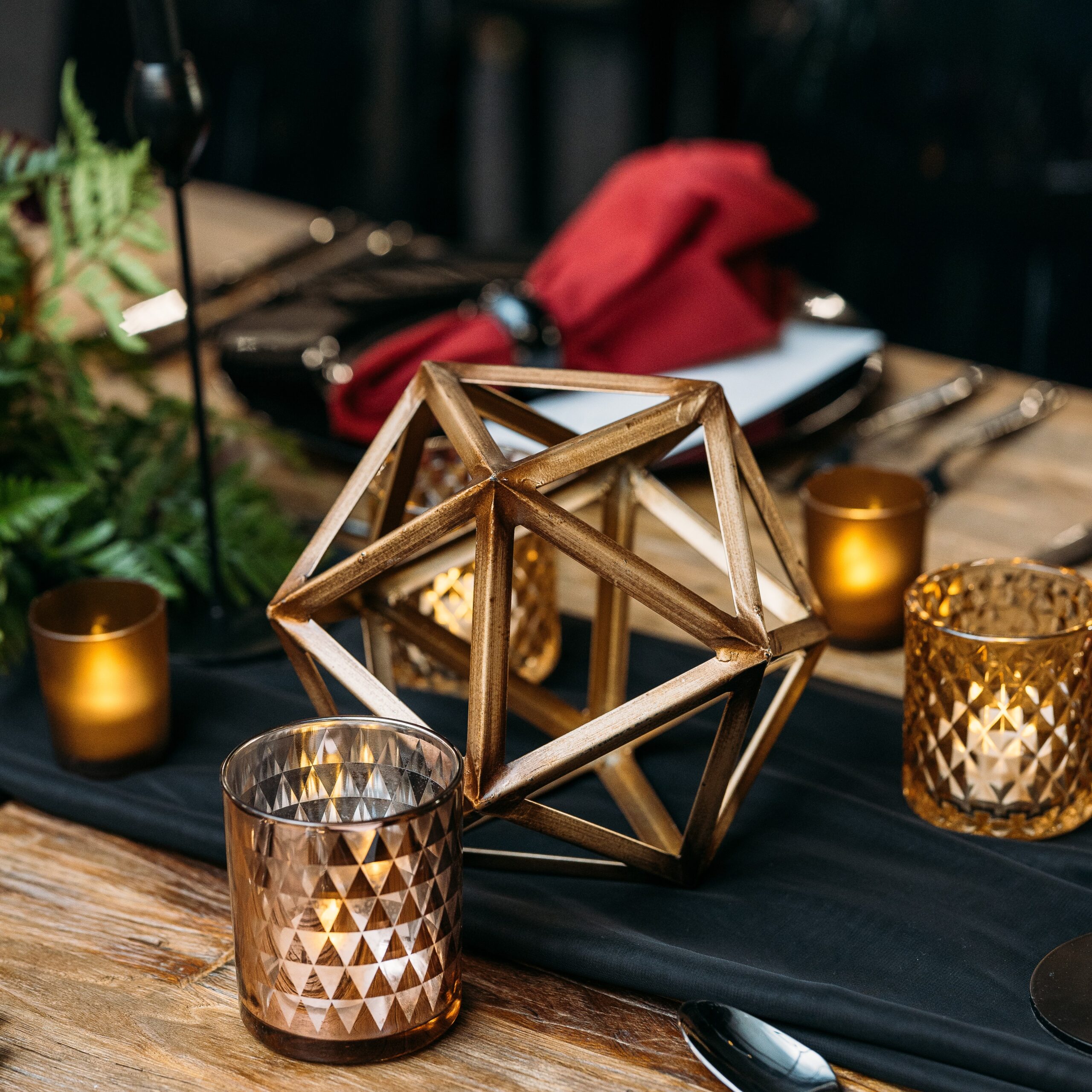 Hex Deco Ball Centrepiece – Bronze – 19cmW x 23cmH